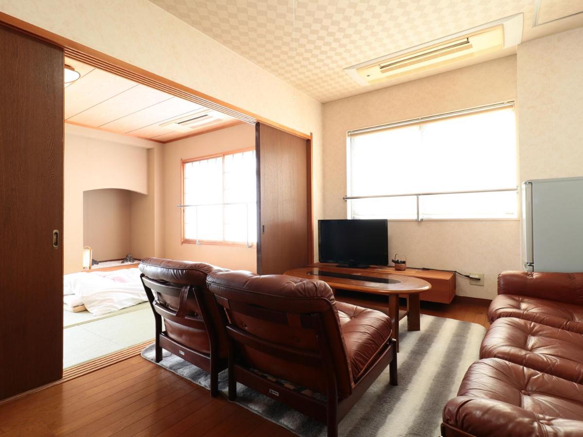 Hotel Tomioka-Ya Fujieda Buitenkant foto